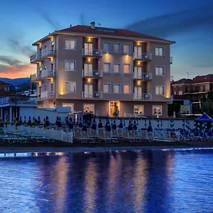 La Baia 3* Diano Marina